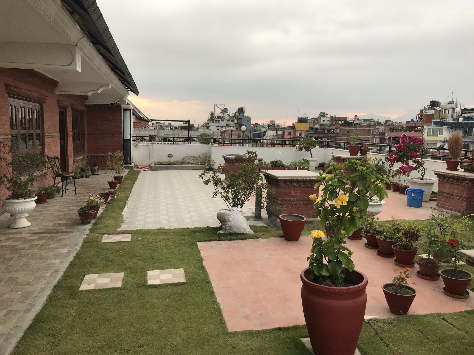 DOM Himalaya Hotel Katmandu Dış mekan fotoğraf